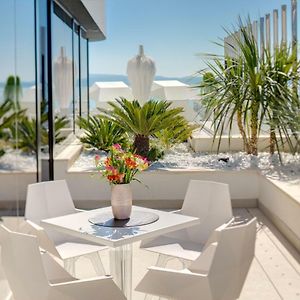 Superior King Suite